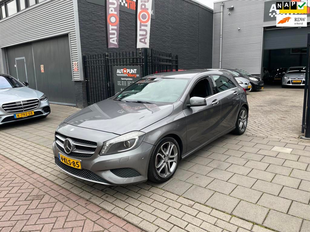 Mercedes-Benz A-klasse 180 Edition Navigatie 4U3 Airco PDC N, Auto's, Mercedes-Benz, Bedrijf, Te koop, A-Klasse, ABS, Airbags
