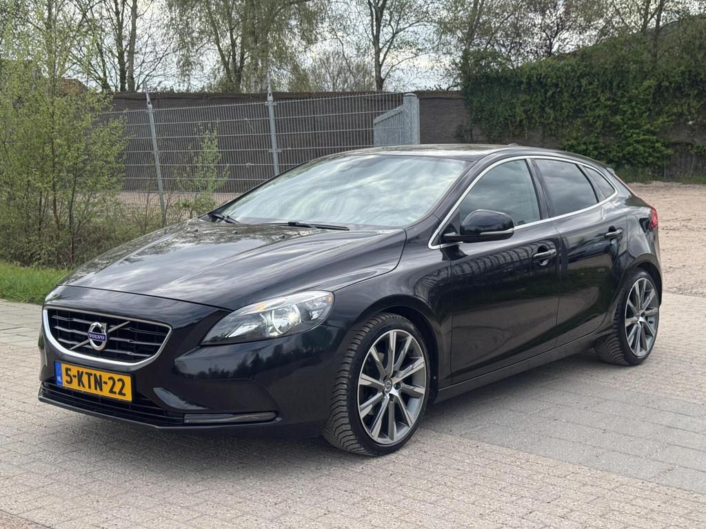 Volvo V40 1.6 D2 Summum AIRCO CRUISE PSENSOR STOELVERWARMING, Voorwielaandrijving, Euro 5, Gebruikt, 4 cilinders