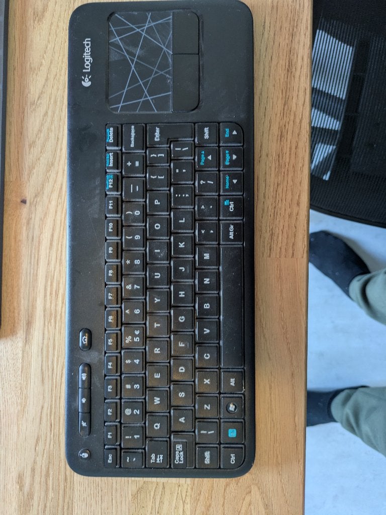 Logitech K400, Gebruikt, Draadloze ontvanger, Ophalen of Verzenden, Draadloos