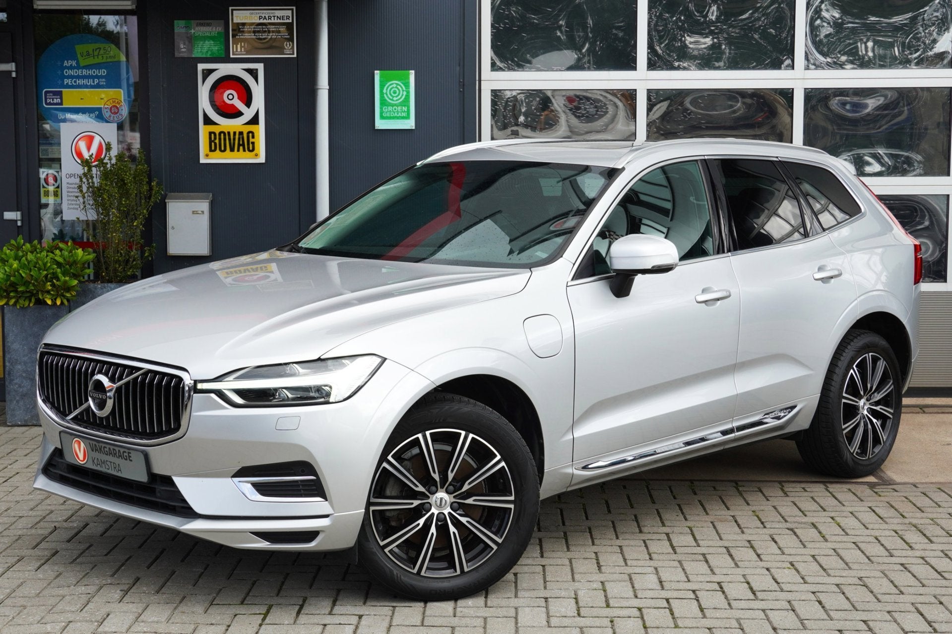 Volvo XC60 2.0 T8 AWD Inscription 407PK Pano/Leder/360Cam, Auto's, Automaat, Gebruikt, Euro 6, 4 cilinders