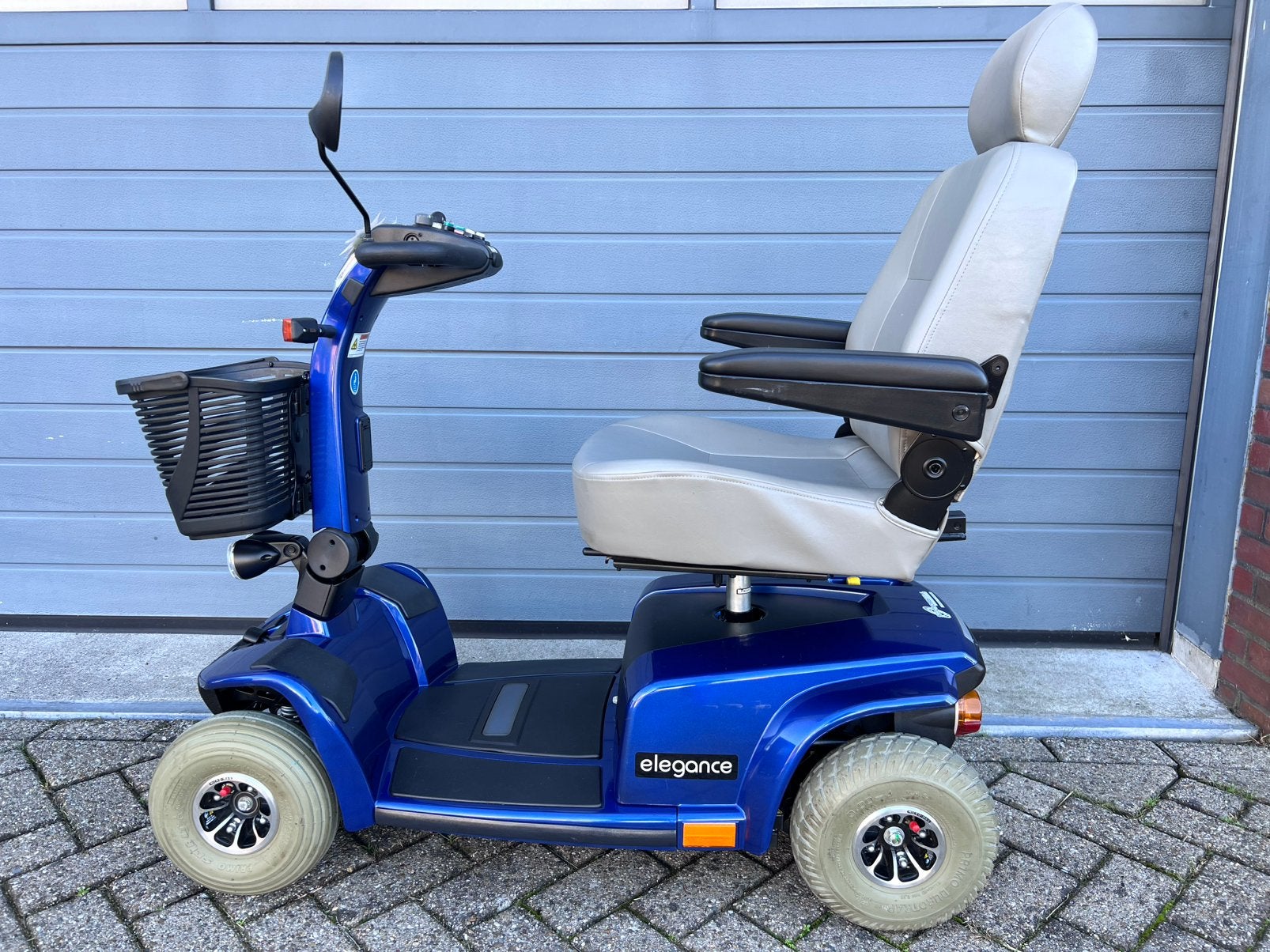 Scootmobiel Pride Elegance met twee nieuwe accu’s, Diversen, Ophalen, Pride, 11 t/m 15 km/u, 26 t/m 35 km