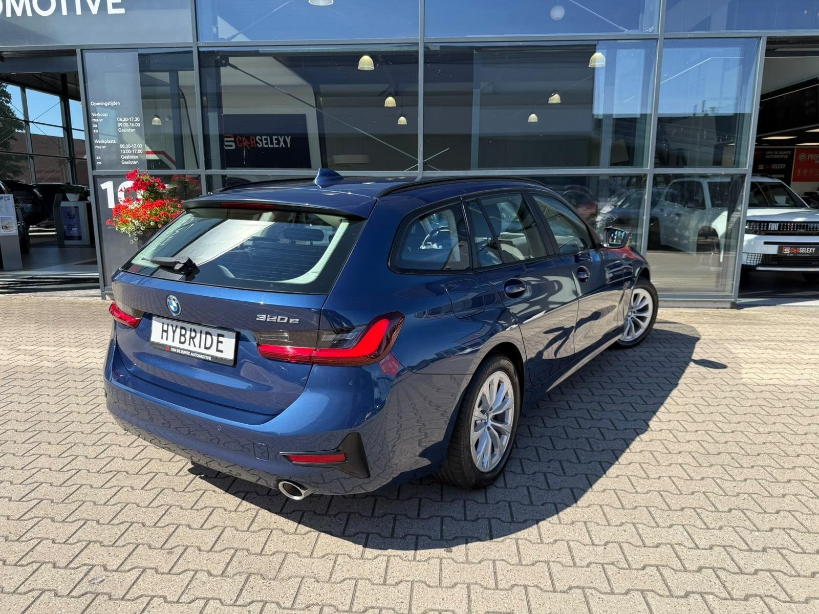 BMW 3-serie Touring 320e Touring Advantage *Innovation Pack*, Automaat, 12 maanden, Gebruikt, 4 cilinders