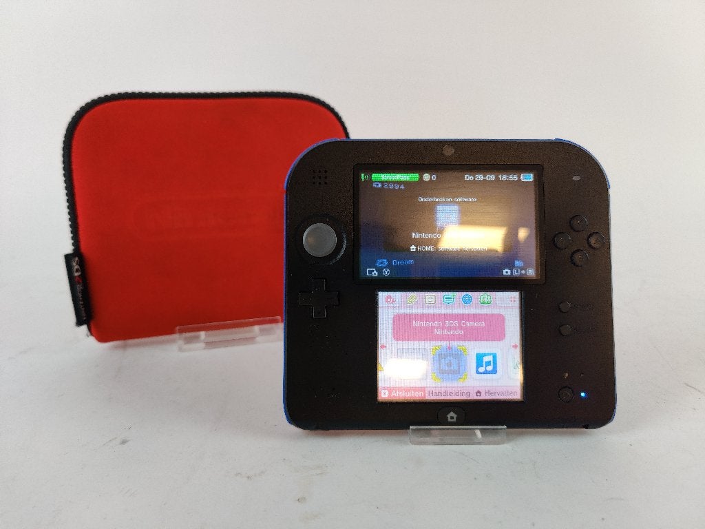 Nintendo 2DS wit / rood + hoes || Nu voor €99.99, 1 speler, Zo goed als nieuw, X, Vanaf 3 jaar