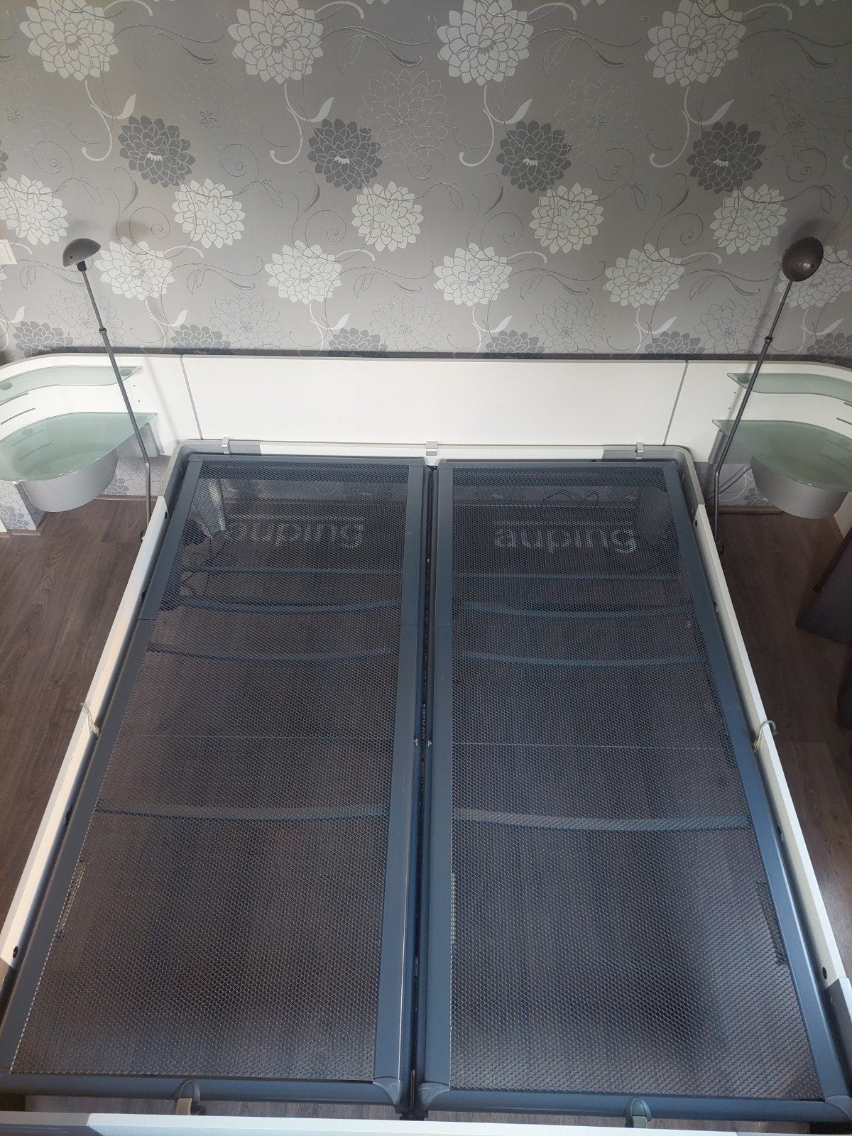 Auping bed Auronde  met verstelbare bedbodems en nachtkastje, Ophalen, Wit, Tweepersoons, 180 cm