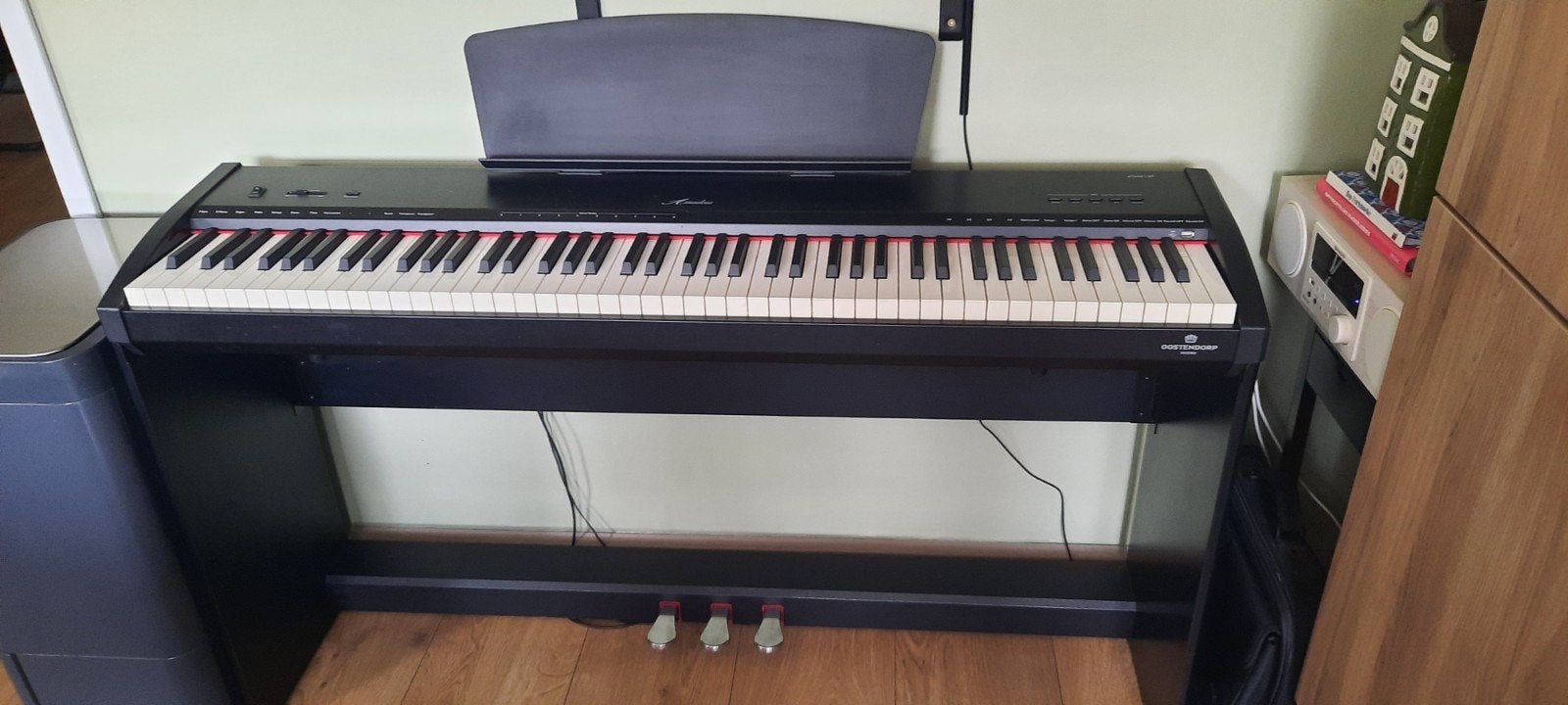 Amadeus Digitaal Piano - Zwart, Zo goed als nieuw, Ophalen, Zwart, Zo goed als nieuw, Piano