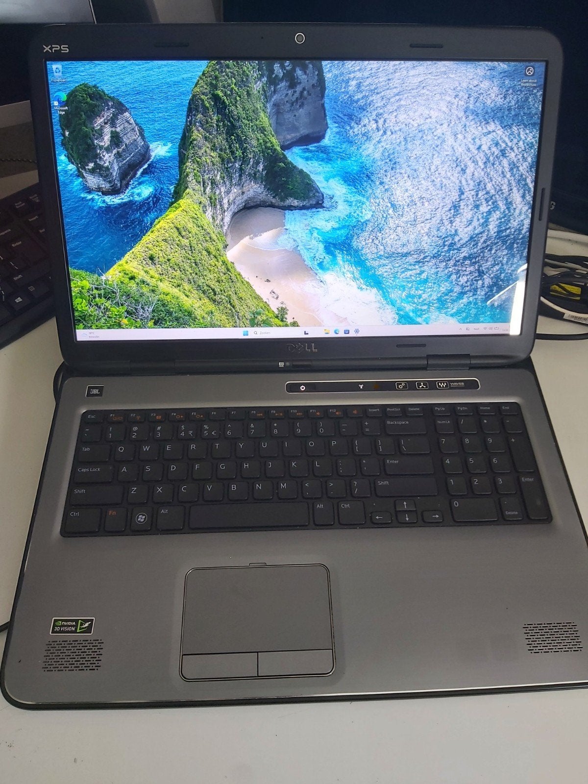 Nette Snelle Dell XPS i7 16gb ram SSD NVIDIA 3D WINDOWS 11, Computers en Software, Windows Laptops, Met videokaart, 2 tot 3 Ghz