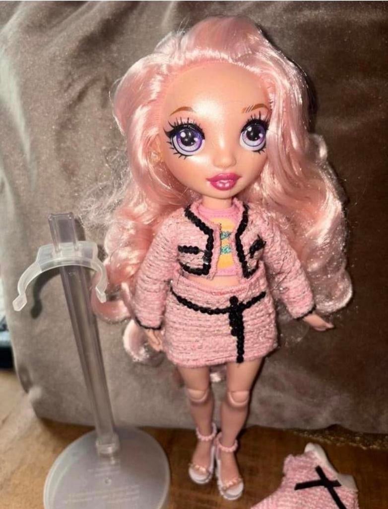 Rainbow High pop in goede staat - Margot De Perla, Kinderen en Baby's, Speelgoed | Poppen, Ophalen of Verzenden, Zo goed als nieuw