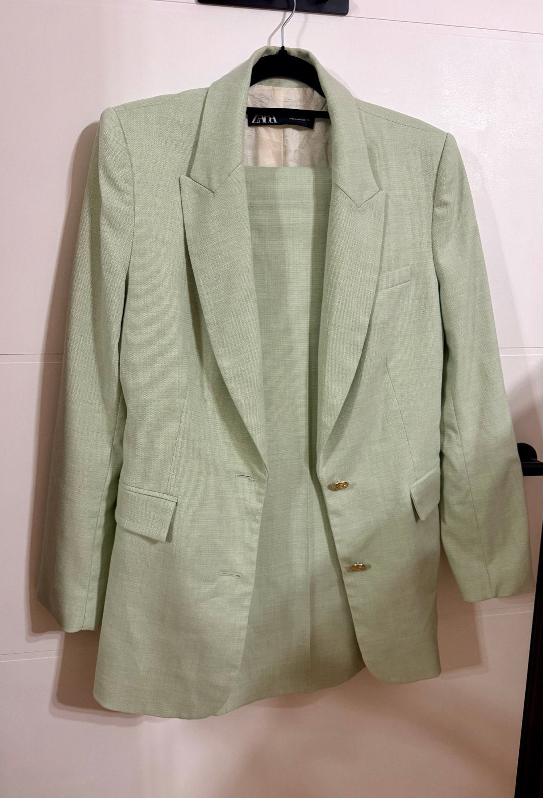 Zara blazer en pantalon set - Lichtgroen, Kleding | Dames, Broeken en Pantalons, Maat 38/40 (M), Nieuw, Ophalen of Verzenden, Lang