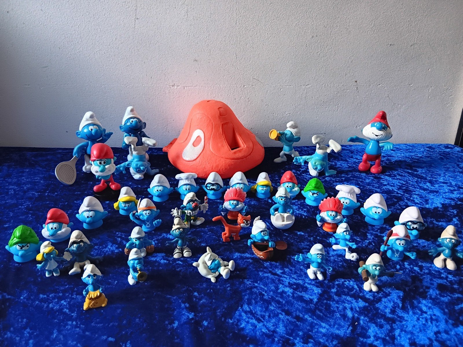 42 Smurfen figuren collectie vanaf 1965, Ophalen of Verzenden, Gebruikt, Verschillende Smurfen