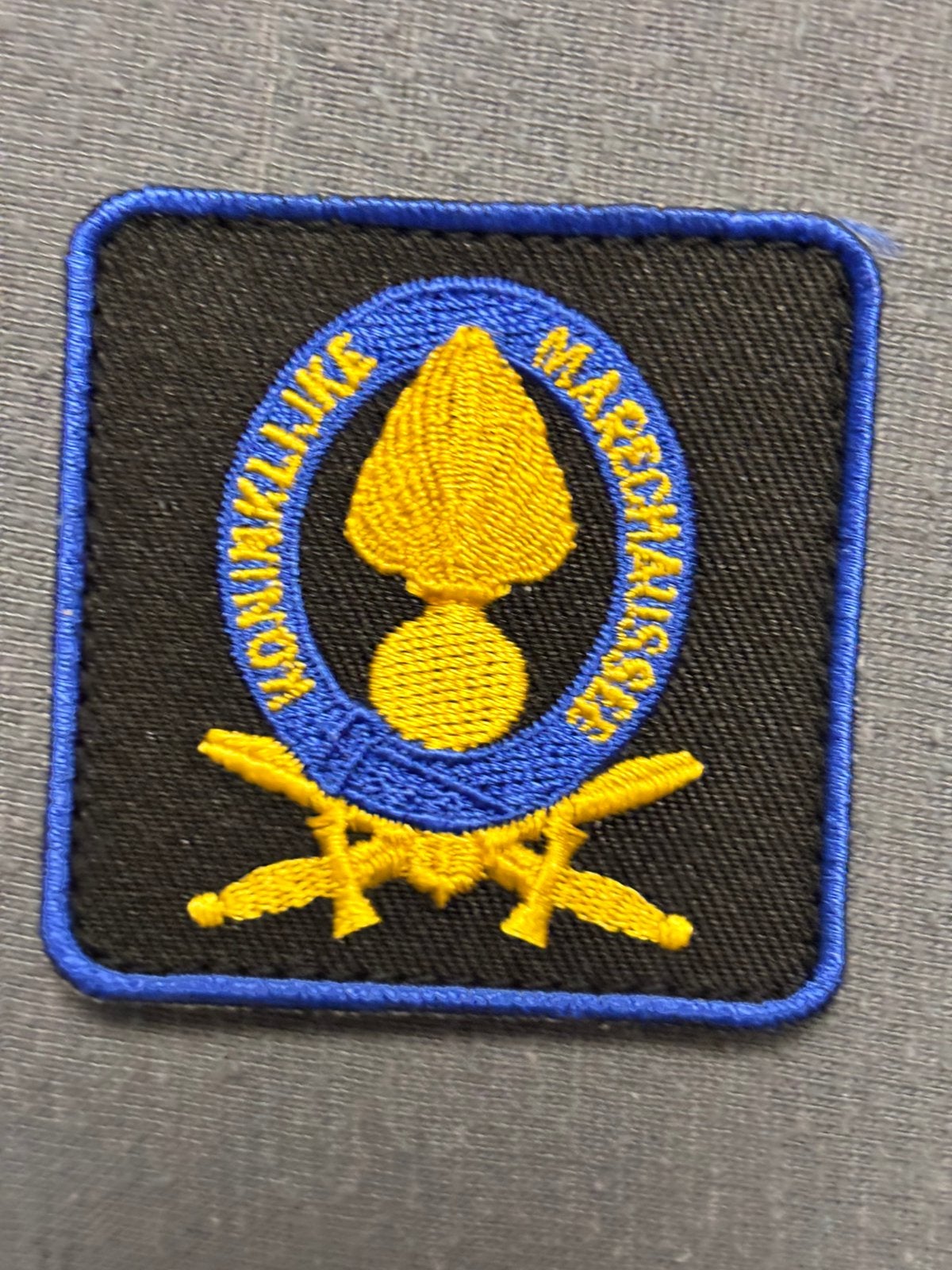 5x5 borst embleem kmar officier, Verzamelen, Verzenden, Marechaussee, Nederland, Embleem of Badge