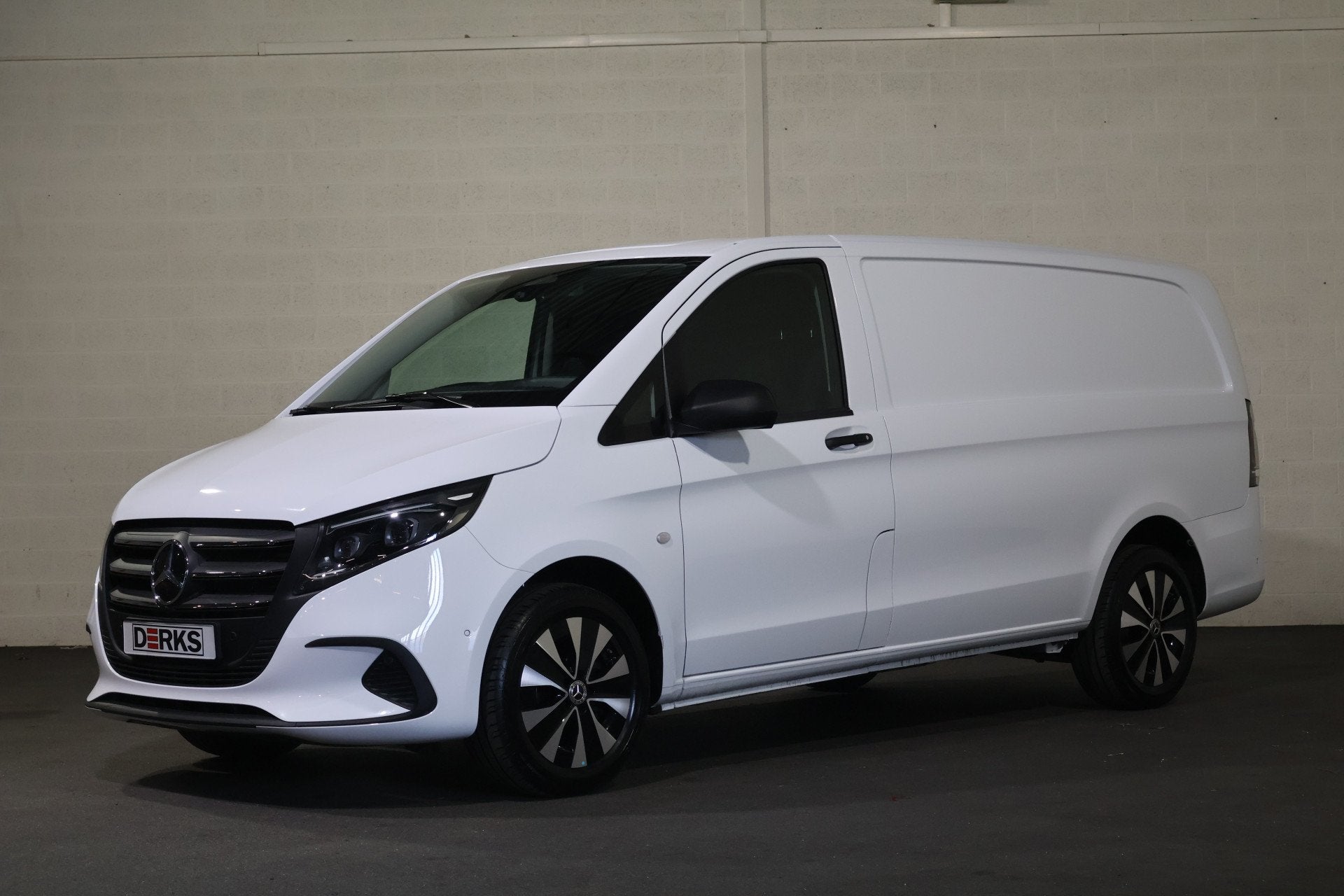 Mercedes-Benz Vito 116 CDI L2 Automaat Led Navigatie Camera, Automaat, Gebruikt, 2000 kg, Bedrijf