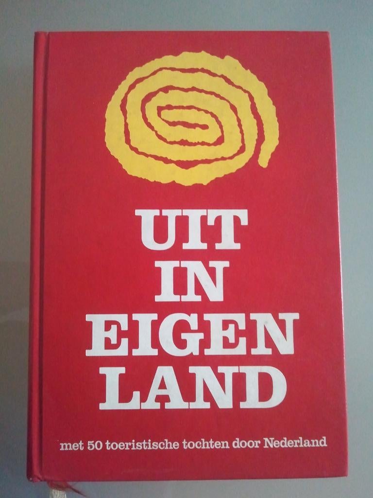 Readers Digest boek ? uit in eigen land ?, Reader's Digest, Ophalen of Verzenden, Zo goed als nieuw, Reisgids of -boek