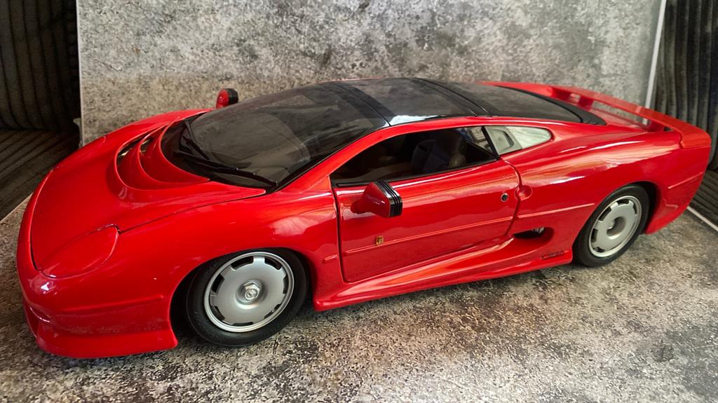 1/12 Jaguar XJ220, Ophalen of Verzenden, Zo goed als nieuw, Auto