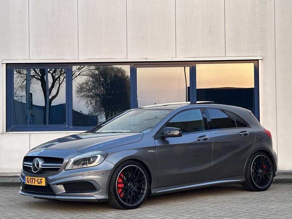 Mercedes-Benz A-klasse AMG 45 4MATIC l Dealeronderhouden l S, Auto's, Mercedes-Benz, Automaat, Gebruikt, 4 cilinders, 360 pk