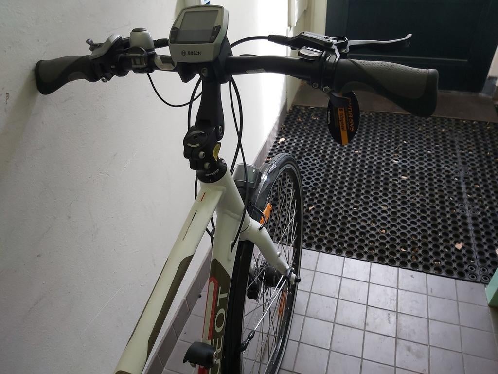 Nieuwe Peugeot E-Bike - Bosch middenmotor - Frame 56cm, Fietsen en Brommers, Elektrische fietsen, Overige merken, Nieuw, Ophalen of Verzenden