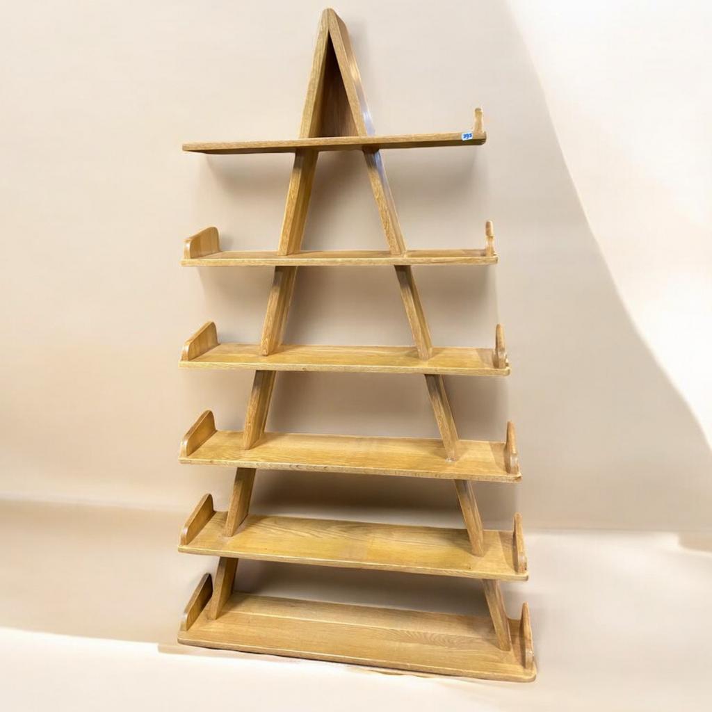 Brutalist boekenkast in pyramidevorm jaren 70, Huis en Inrichting, Kasten | Boekenkasten, Ophalen, Met plank(en), 100 tot 150 cm