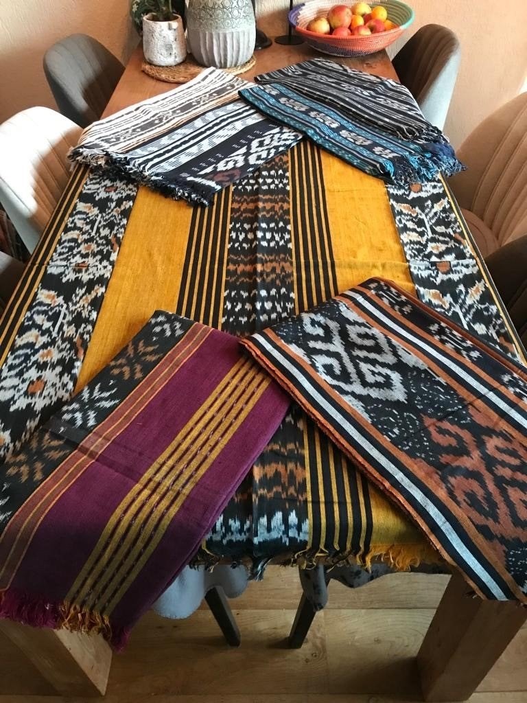 Ikat Tafelkleden 250x120 cm, handgeweven, 100% katoen, Bali, Nieuw, Ophalen of Verzenden, 120 cm, 250 cm