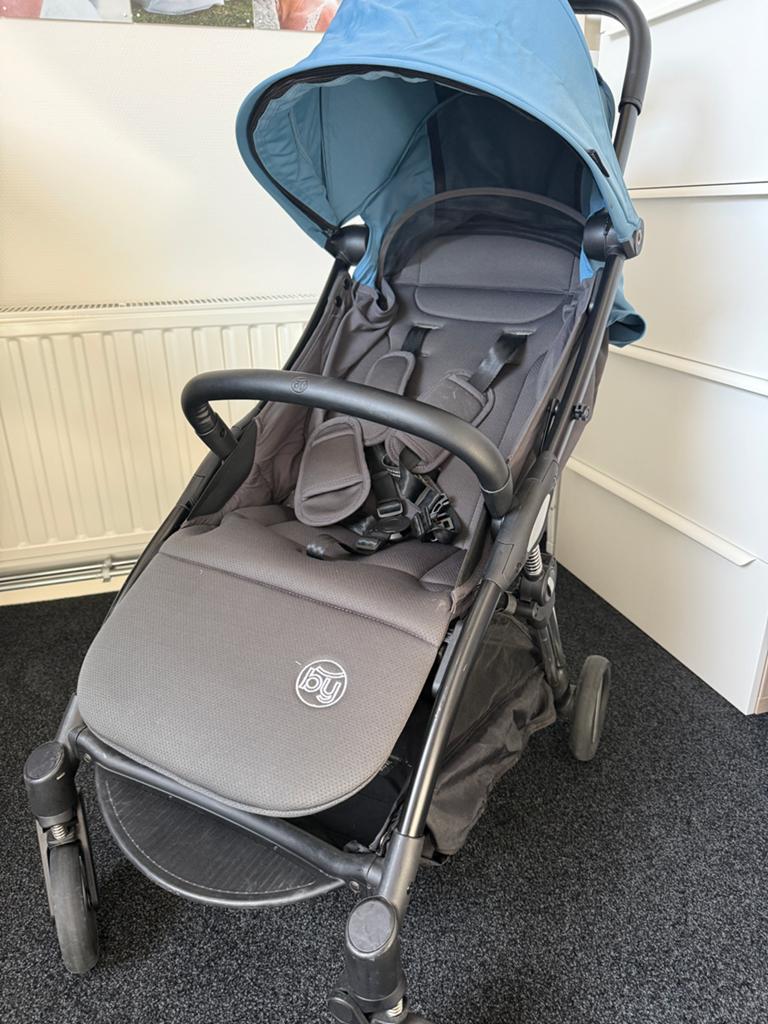 Compacte buggy met zonnekap - Ideaal voor op reis!, Ophalen of Verzenden, Gebruikt, Overige merken, Verstelbare rugleuning