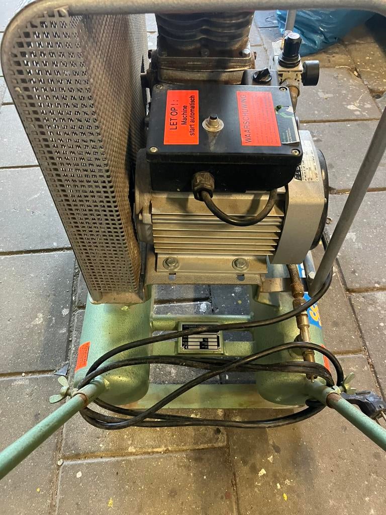 Creemer compressor te koop, Ophalen, 6 tot 10 bar, Zo goed als nieuw, Minder dan 200 liter/min
