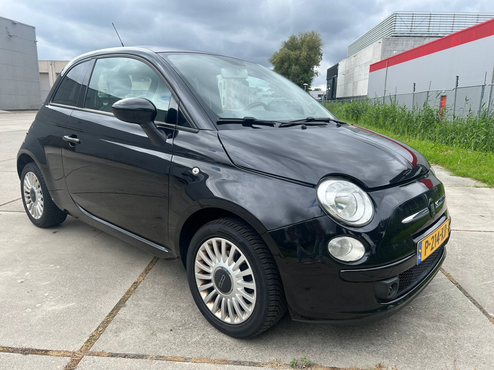 Fiat 500 1.4 100 pk 4 cil 2012 Zw met: 6 versn: apk 04/2026, Auto's, Voorwielaandrijving, 31 €/maand, 4 cilinders, 100 pk