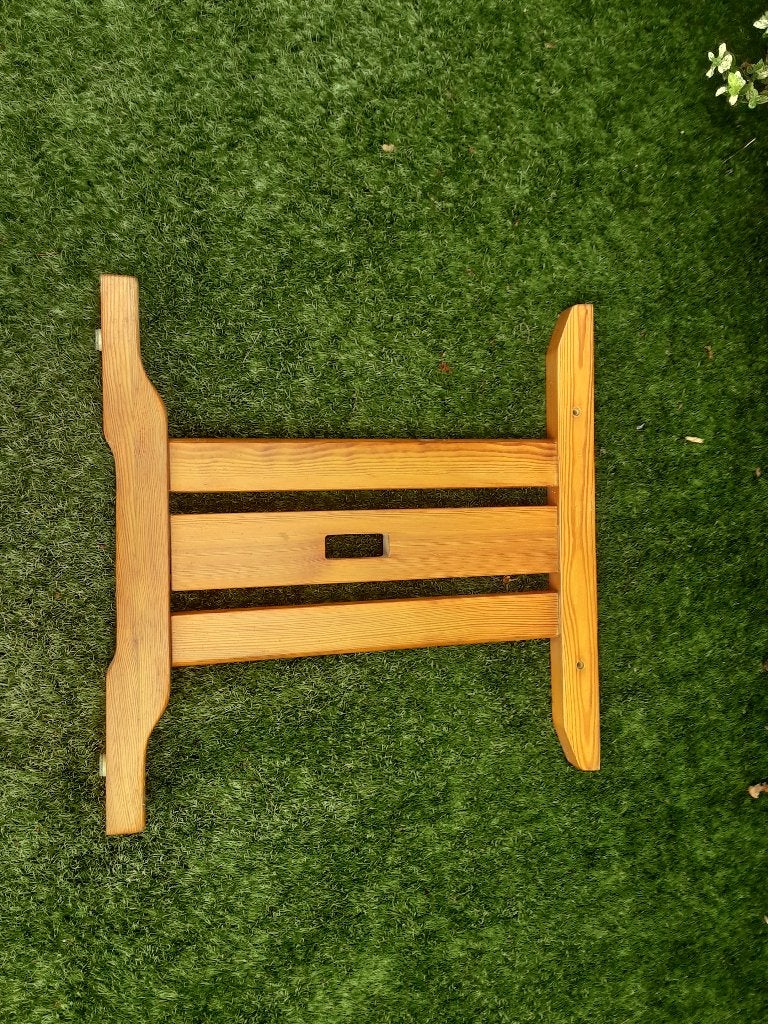 Tafel grenen 45 jaar, Ophalen, Kanten zijn afgerond, Gebruikt, 50 tot 100 cm