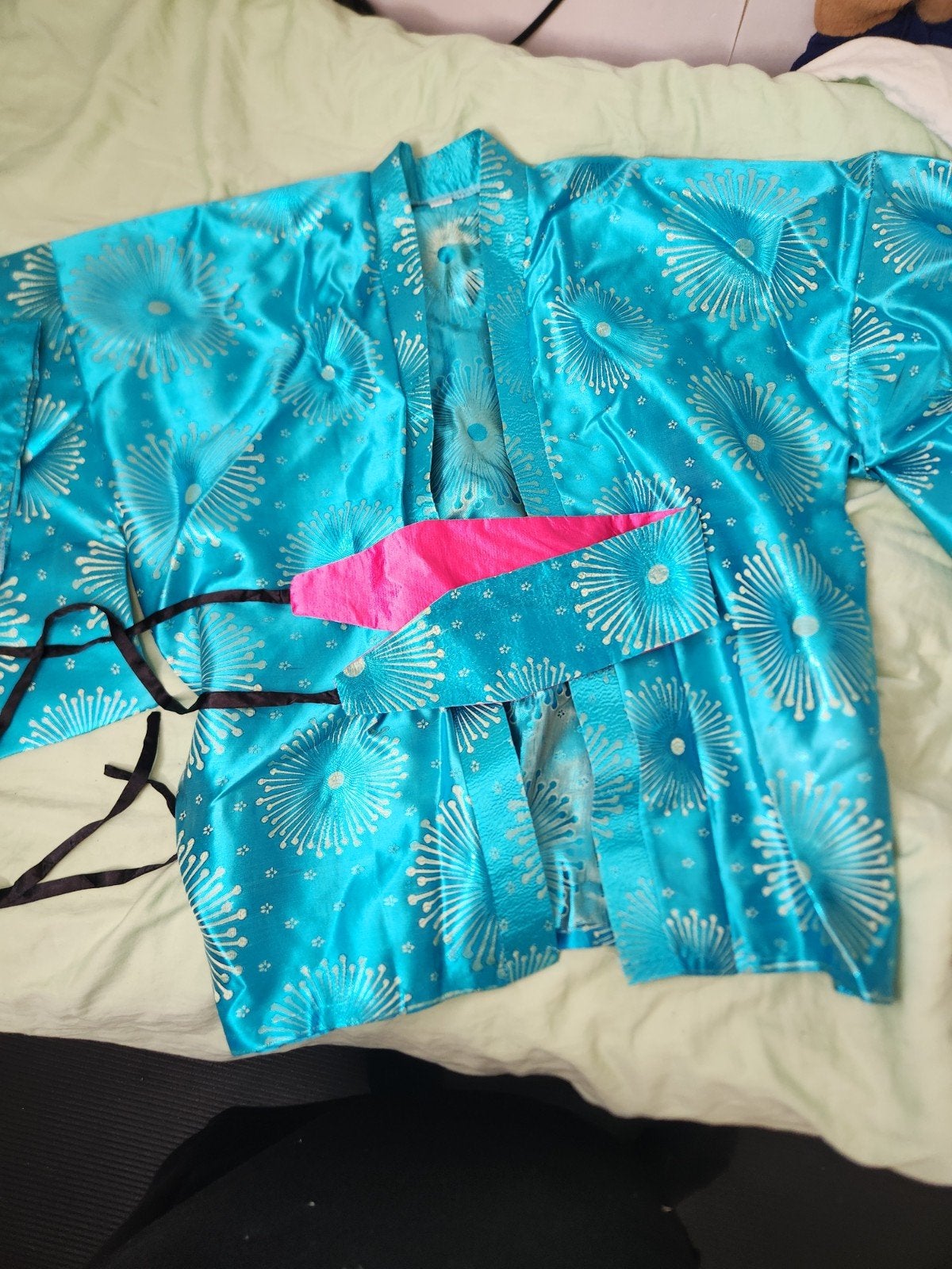 Zijden Kimono Turquoise met Roze Ceintuur, Kleding | Dames, Onbekend, Ophalen of Verzenden, Zo goed als nieuw