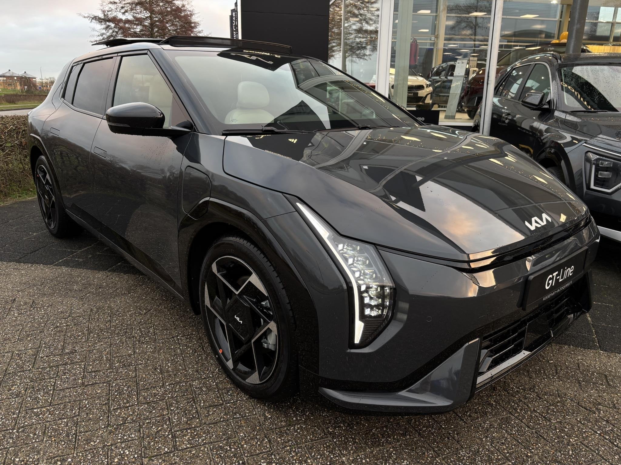 Kia EV4 GT-Line 81.4 kWh , Snel Leverbaar! Complete Uitvoeri, Auto's, 81 kWh, 510 min, 33 min, Origineel Nederlands