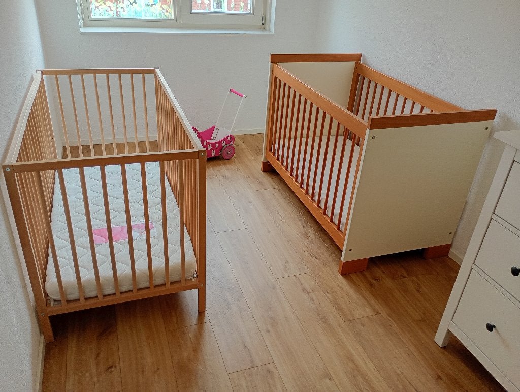 Degelijk ledikant / babybed, in hoogte verstelbaar (60x120), Ophalen, Gebruikt, Ledikant