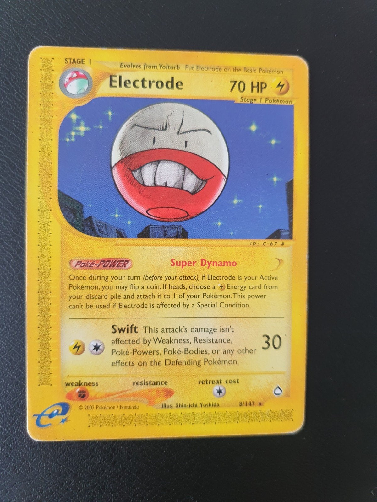 electrode 8/147 pokemon kaart, Ophalen of Verzenden, Zo goed als nieuw, Losse kaart