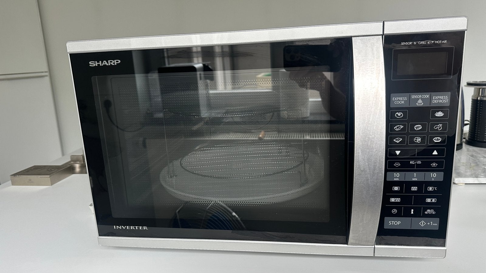Sharp Inverter Combimagnetron 40 liter, Ophalen, Zo goed als nieuw