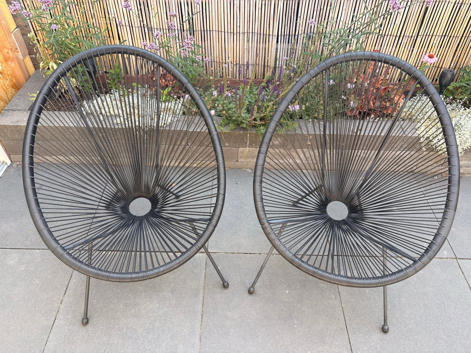 Leuke set: draadbankje met twee draadstoelen, Ophalen, Gebruikt, Metaal