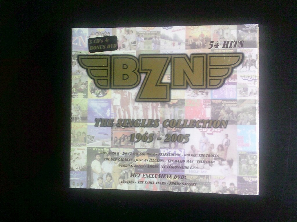 BZN - the singles collection 1965-2005 ( 3 cd,s en 1 dvd ), Speciale editie, Boxset, Pop, Ophalen of Verzenden