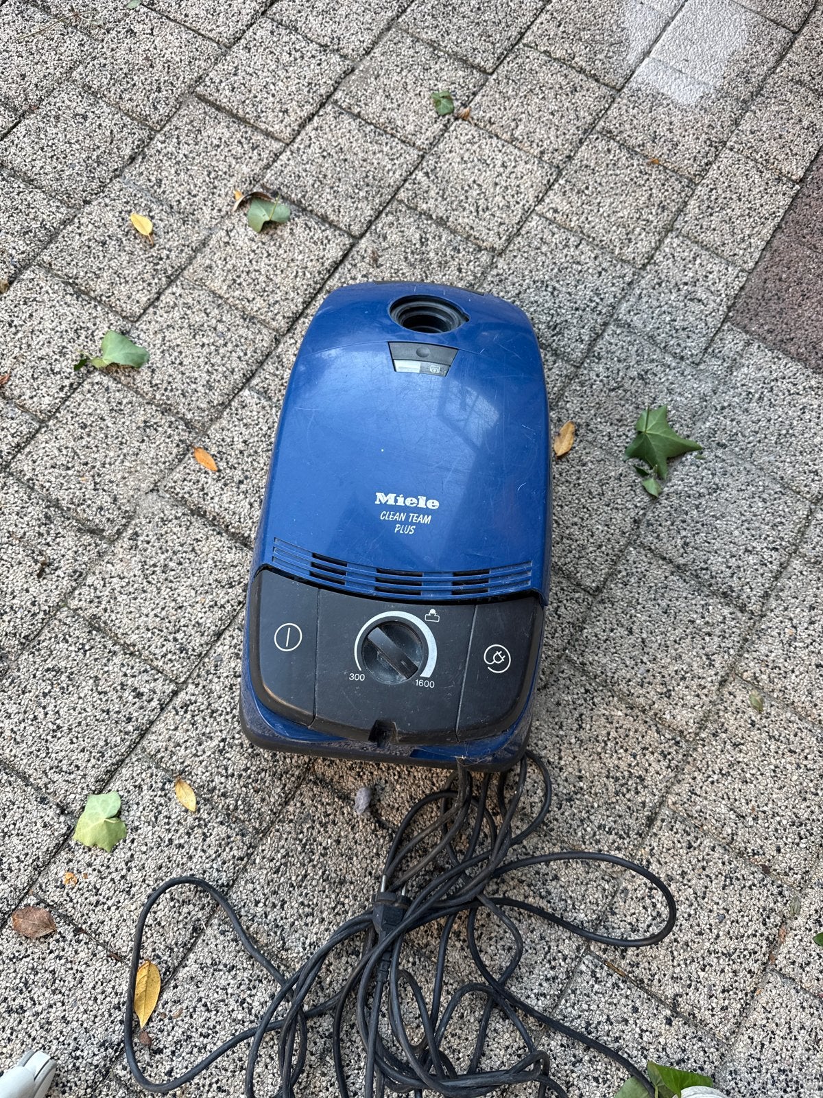 Miele Clean Team Plus Stofzuiger - werkt nog prima, Witgoed en Apparatuur, Stofzuigers, Gebruikt, Miele, Sledestofzuiger, 1200 tot 1600 watt