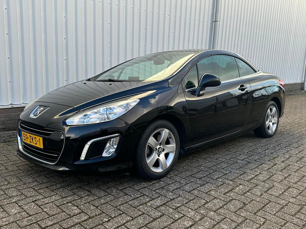 Nette Peugeot 308 CC 1.6 Cabrio 2012 Zwart Full opties, Auto's, Peugeot, Voorwielaandrijving, 1490 kg, Cabriolet, 4 stoelen