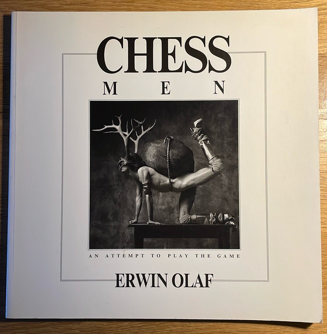 Chessmen Erwin Olaf, Ophalen of Verzenden, Gelezen, Fotografen