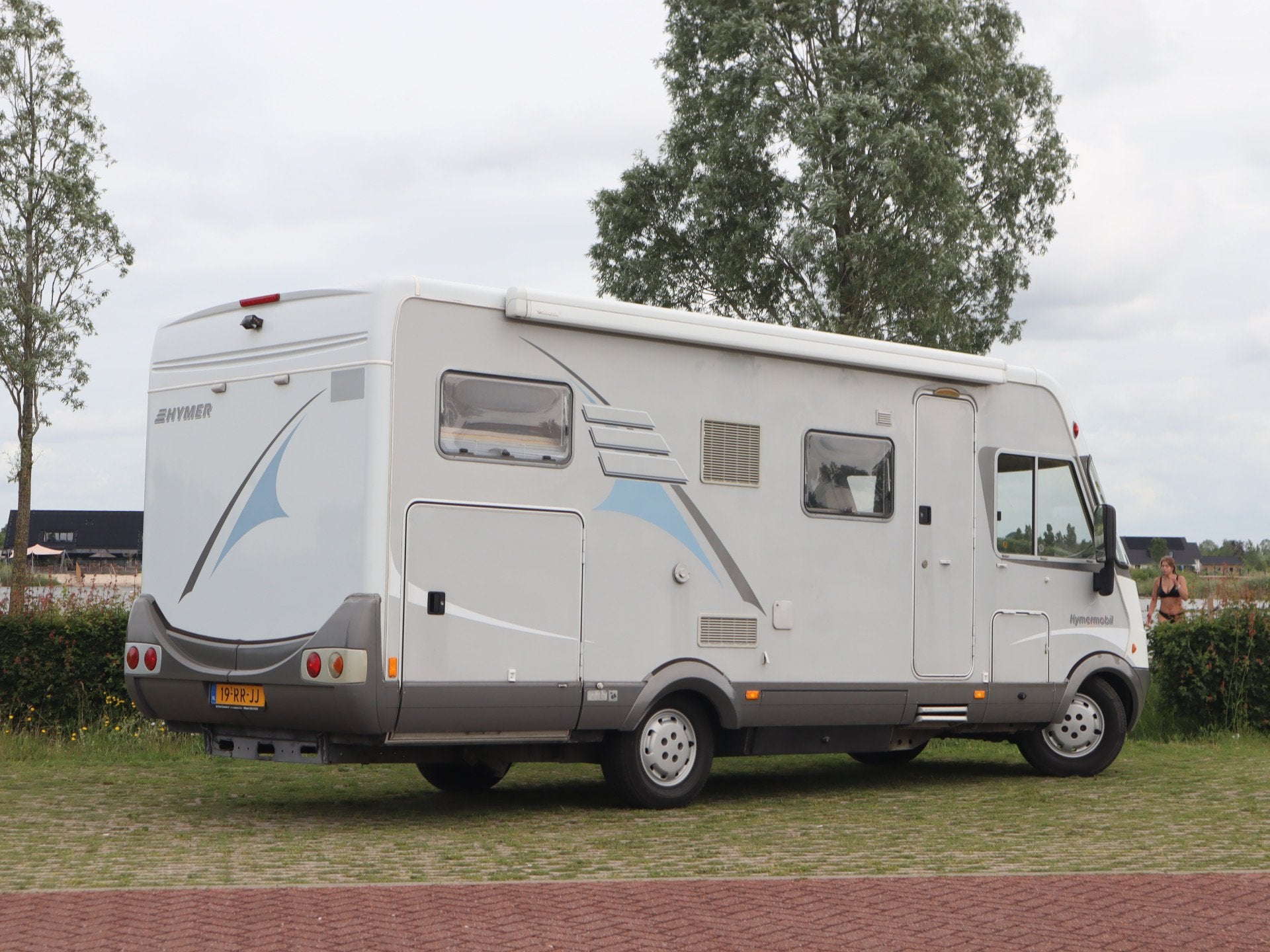 Hymer B614 2.8 JTD 126PK / Dwars bed / Hefbed / Garage / Cam, Caravans en Kamperen, Autobedrijf Ben van Tilburg, Airbags, 6 tot 7 meter