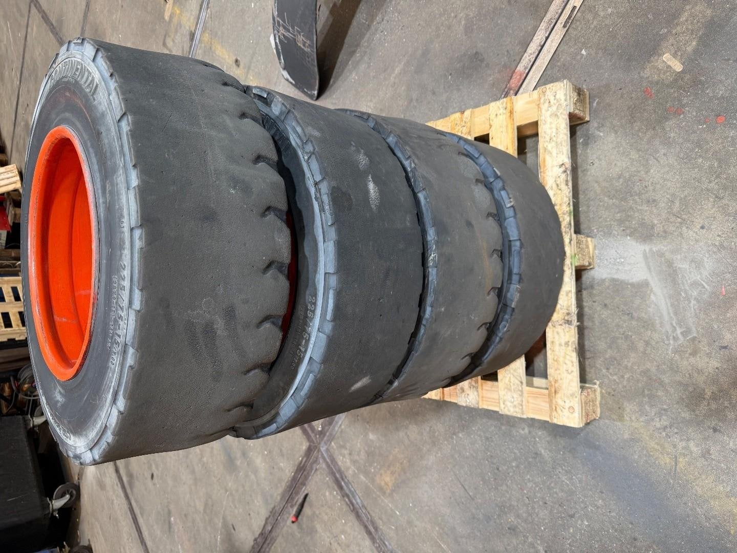 Linde E40 E45 E50 Dubbele wielen dubbele montage HL1266