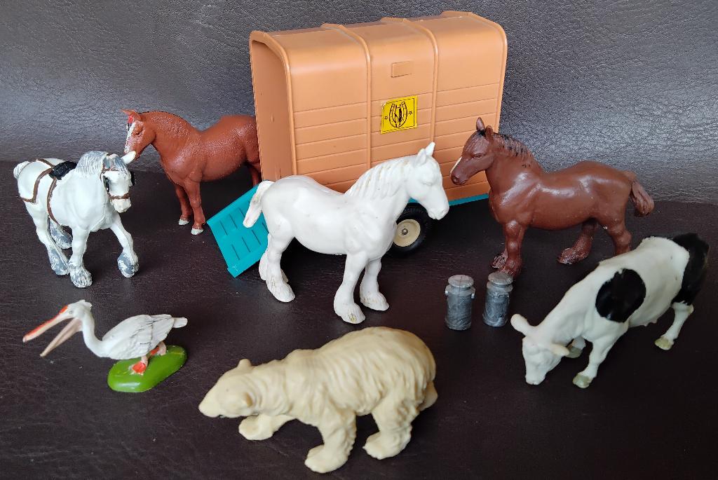 Britains vintage boerderij dieren paarden paardentrailer, Ophalen of Verzenden, Gebruikt