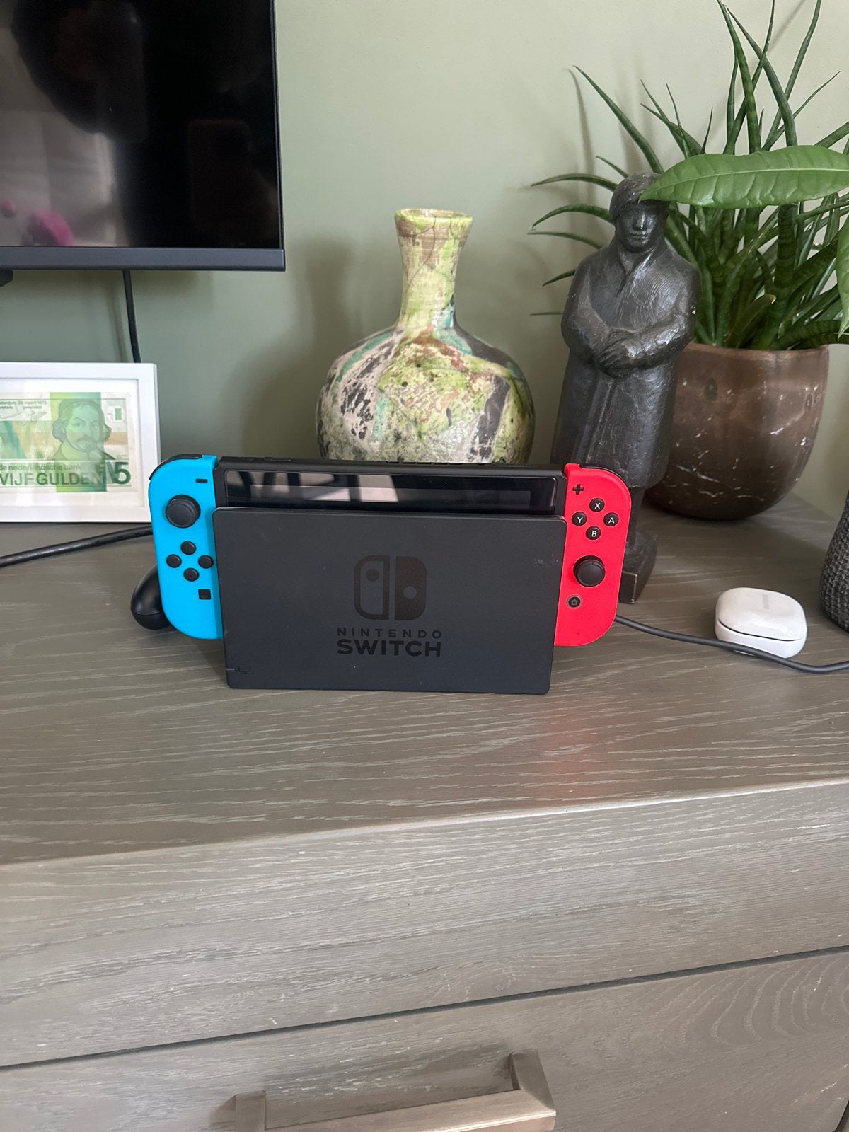 Nintendo Switch met doos en accessoires, Spelcomputers en Games, Ophalen of Verzenden, Gebruikt, Met 2 controllers, Switch Original