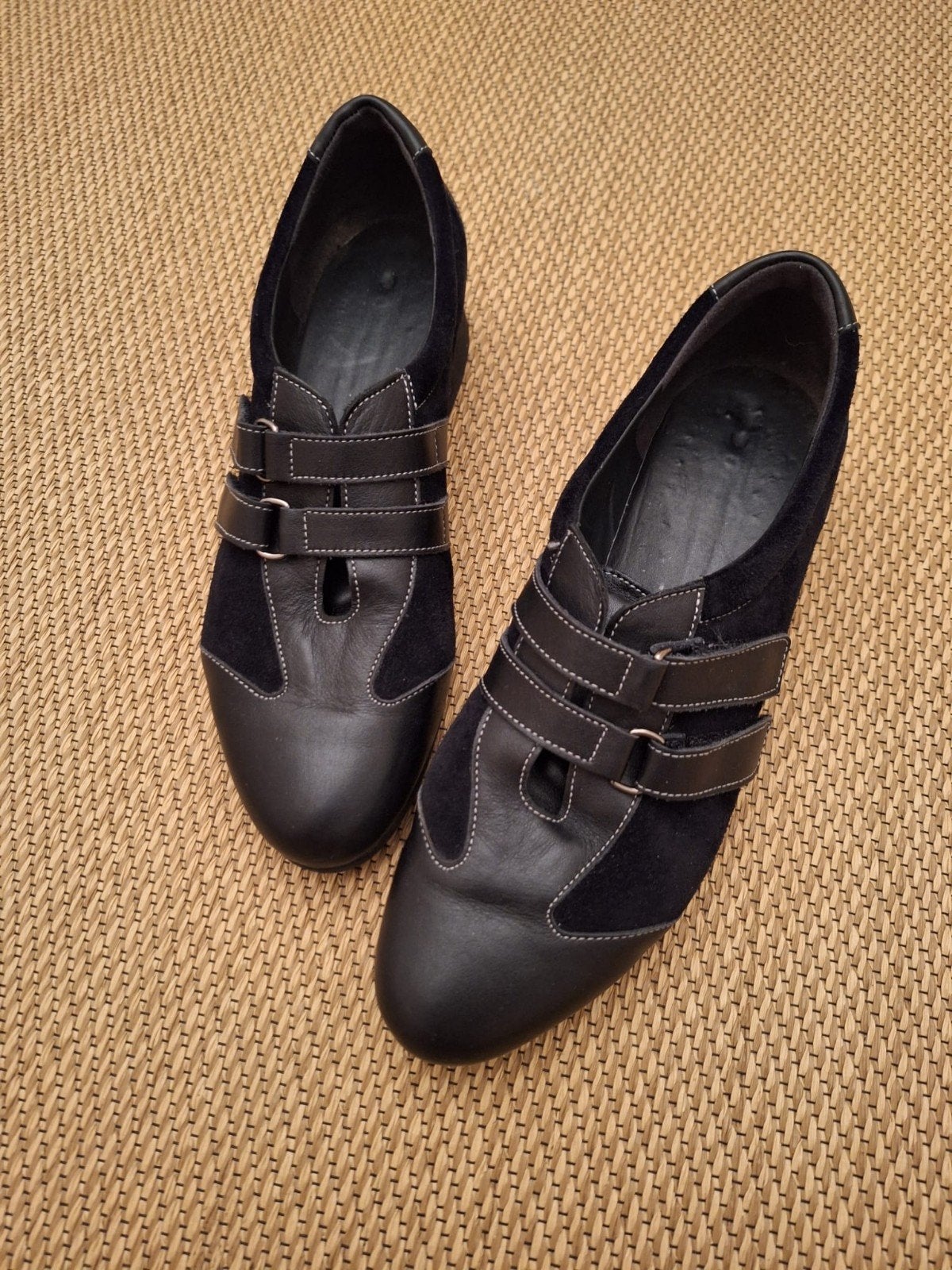 Schneider schoenen - een zwart en d.blauw paar, Kleding | Dames, Schneider, Ophalen of Verzenden, Zo goed als nieuw, Instappers