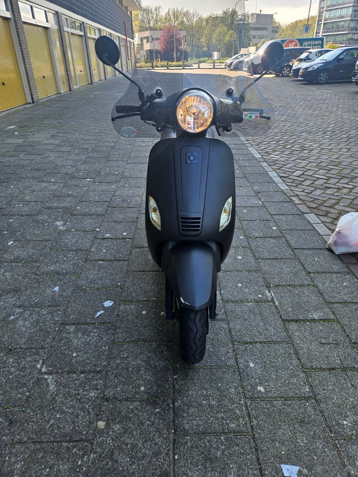 Agm vx50 Scooter 2017, Fietsen en Brommers, Snorfietsen en Snorscooters, Zo goed als nieuw, Benzine, Ophalen, Overige merken