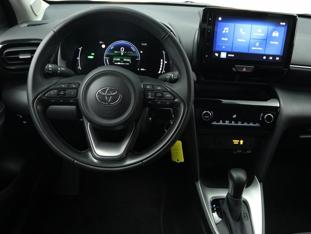 Toyota Yaris Cross 1.5 Hybrid 115 Business | All season | Ca, 12 maanden, Stof, Gebruikt, Wit
