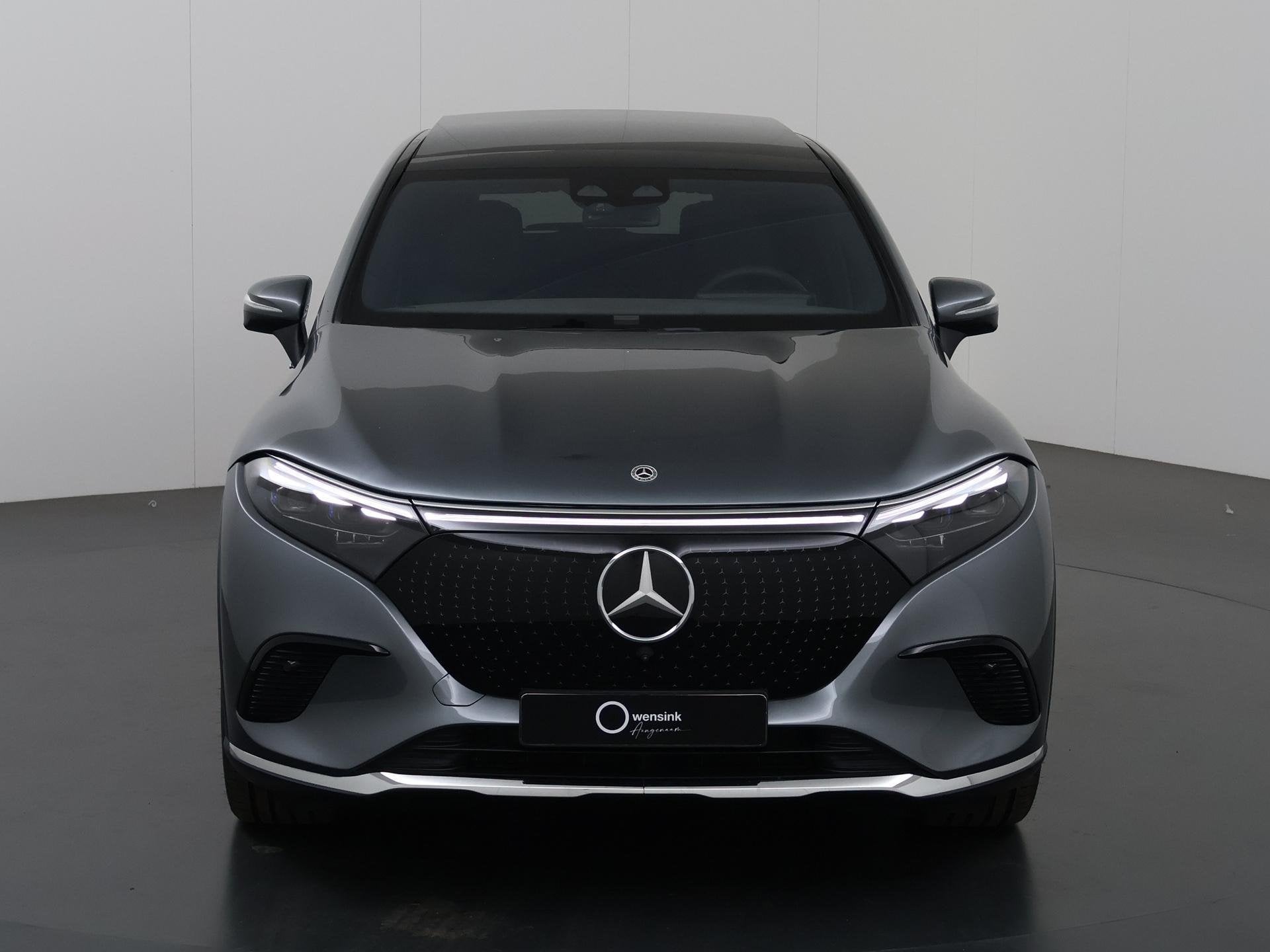 Mercedes-Benz EQS SUV 450 4MATIC Luxury Line | Panoramadak |, Auto's, Automaat, Dealer onderhouden, 1800 kg, Zwart