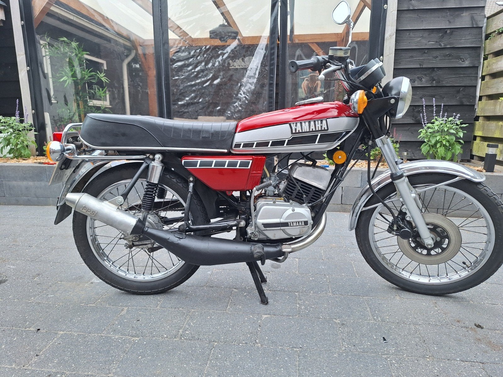 Gezocht: Yamaha RS100 / RS125 stickerset, Ophalen of Verzenden