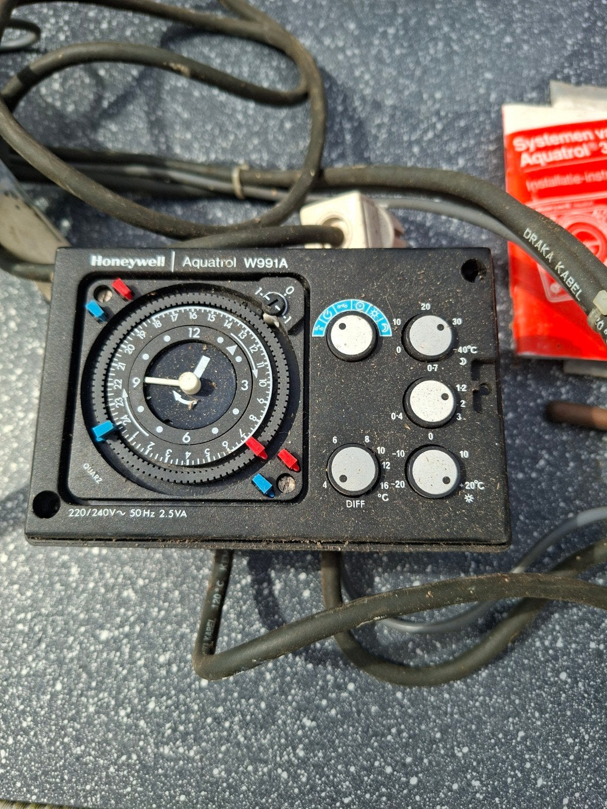 Honeywell weerafhankelijke regeling, Ophalen