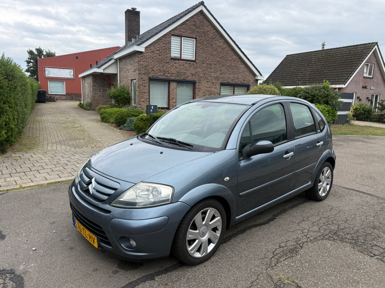 Te Koop Citroën C3 1.6 16V AUTOMAAT - NIEUWE APK - Vol optie, Auto's, 1160 kg, 4 cilinders, 1108 kg, 49 €/maand
