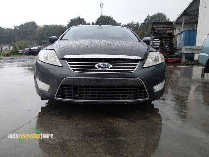 Voorbumper van een Ford Mondeo, Auto-onderdelen, Gebruikt, -, -, Ford