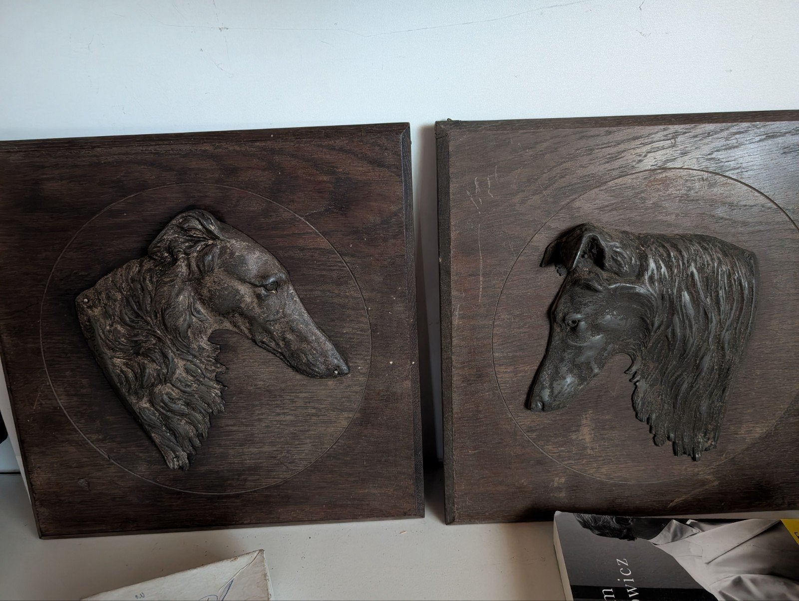 Set van 2 Houtsnijwerken: Hondenhoofden, Ophalen, Houtsnijwerk, 20 - 50 cm, Hout