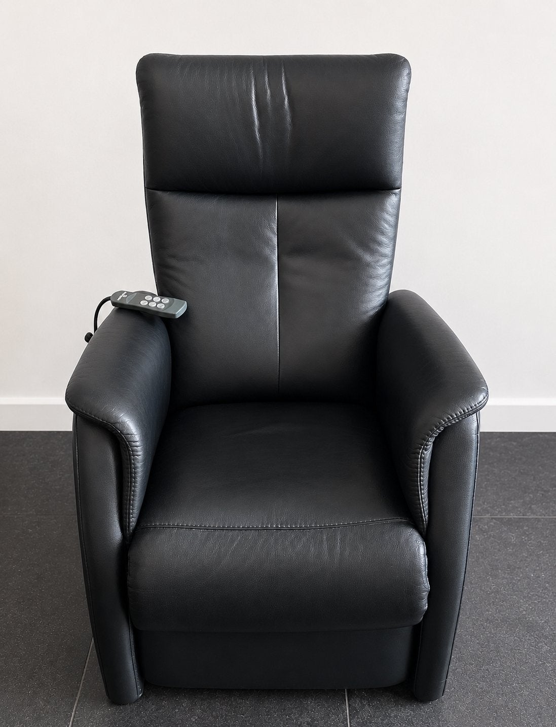 Prominent Sta-op en Relax Fauteuil met Afstandsbediening M/L, Ophalen, Gebruikt, Leer, 75 tot 100 cm