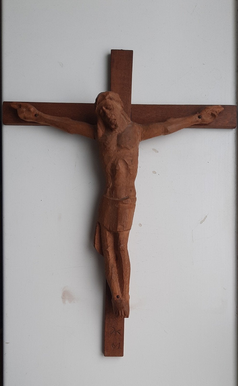Houten Kruisbeeld met Jezusfiguur - Handgesneden, Ophalen
